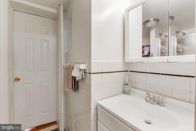 Building Photo - 3953 Baltimore Ave