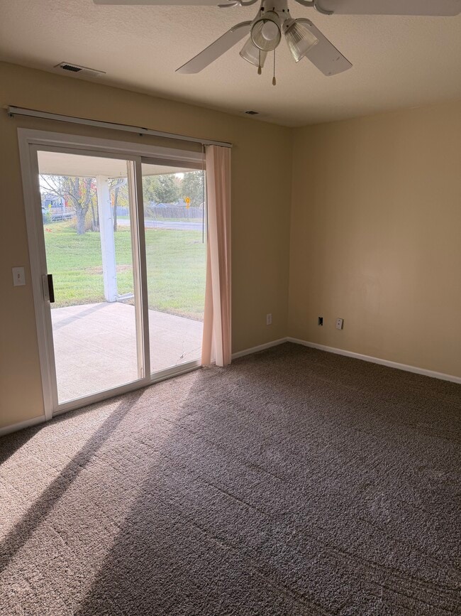 Building Photo - 2303 E 27th Terrace