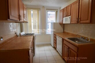 Building Photo - 5 Barrows St