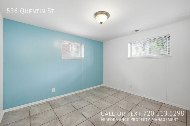 Building Photo - 536 Quentin St