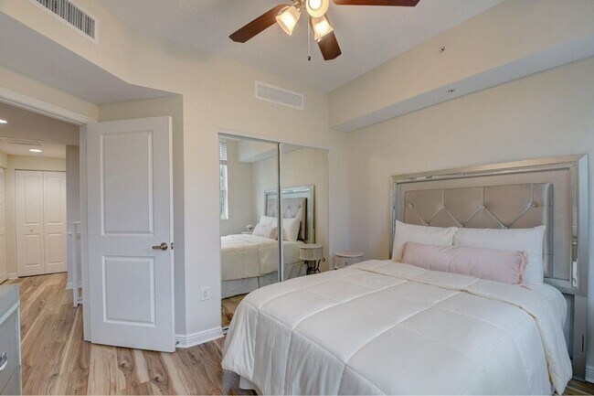 Building Photo - 350 N Federal Hwy