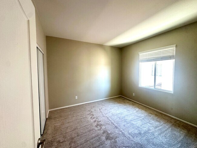 Building Photo - Beautiful Winchester 4-Bedroom  Home!