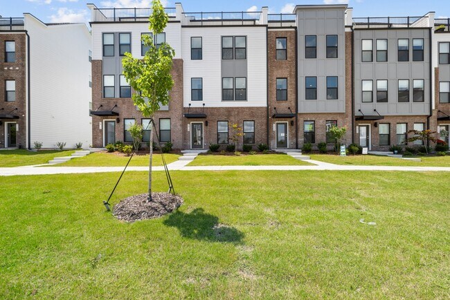 Primary Photo - 2910 Kempthorne Rd
