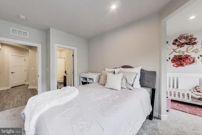 Building Photo - 10020 Ruffian Wy