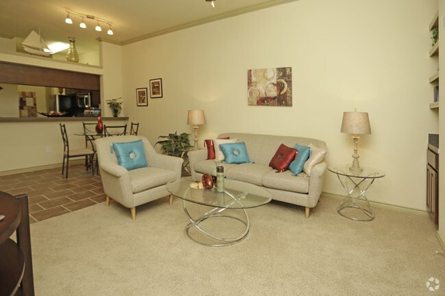Interior Photo - Crest Manor