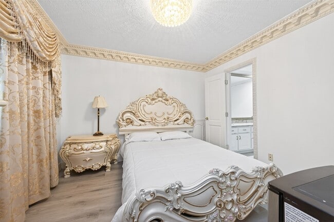 Building Photo - 24 Windermere Ln