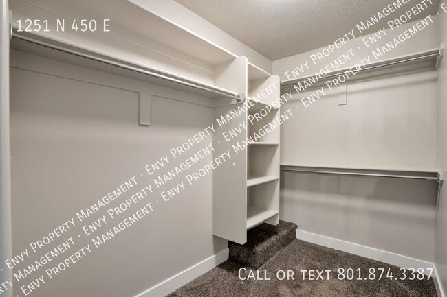 Building Photo - 1251 N 450 E St
