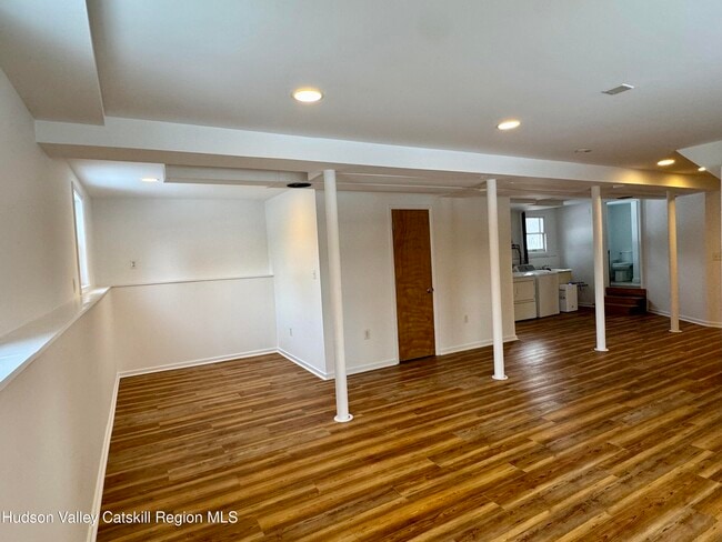 Building Photo - 18 Cherry Hill Rd