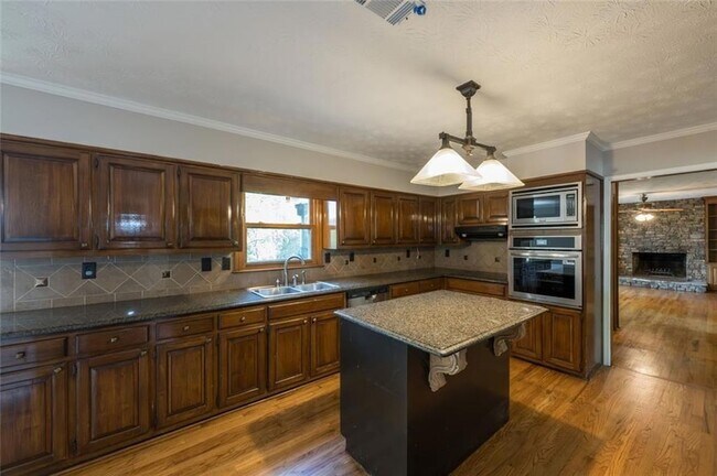 Building Photo - 3690 Aubusson Trce