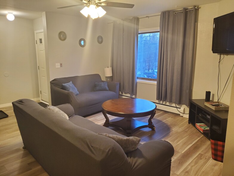 Dining room: view from kitchen - 625 E 22nd Ave