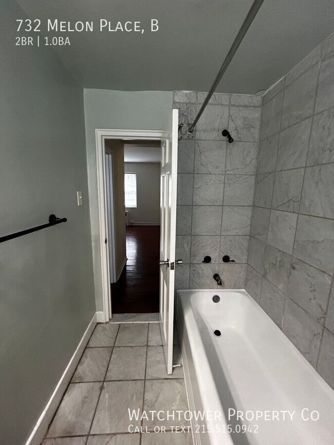 Building Photo - 732 Melon Pl