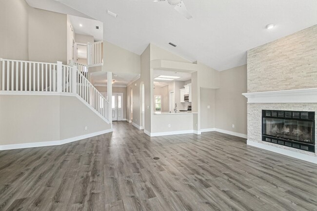 Building Photo - 113 Sea Garden Ct