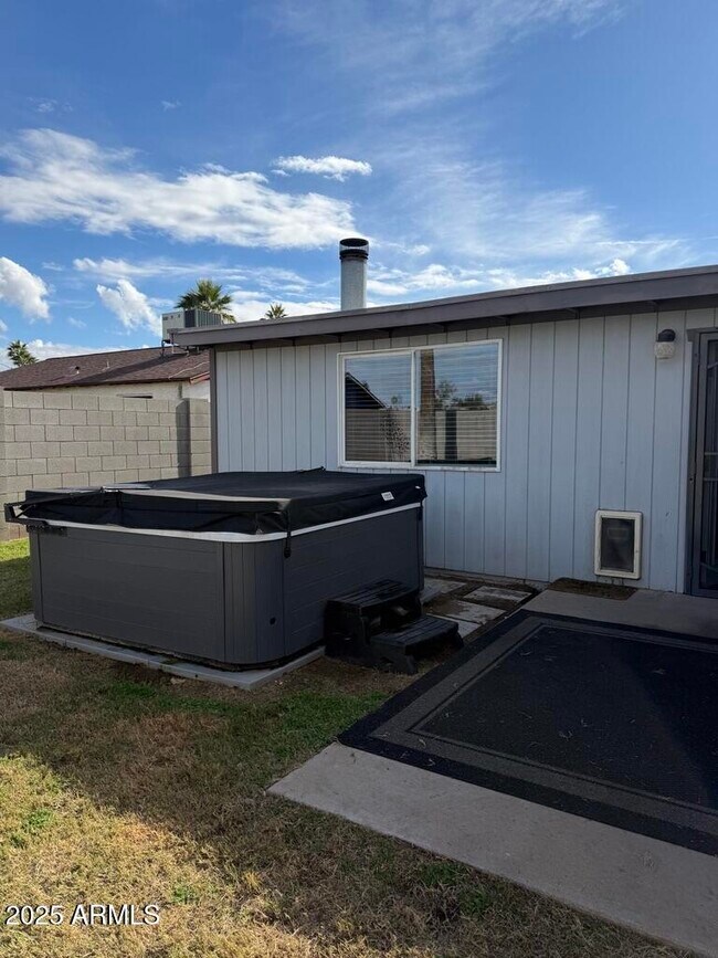 Building Photo - 3428 E Acoma Dr