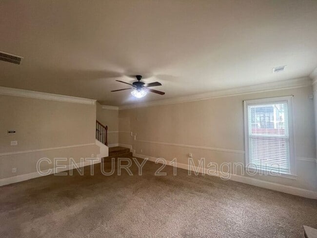 Building Photo - 2457 Sunflower Dr