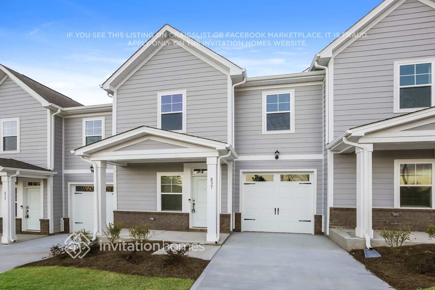 Building Photo - 837 Stewarts Crk Dr