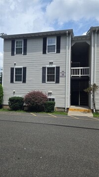 Building Photo - 18 Lexington Hills Rd