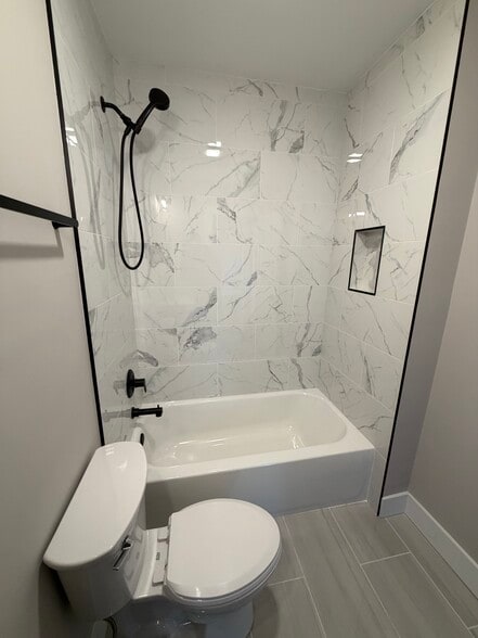 Building Photo - 2544 Williams Ave