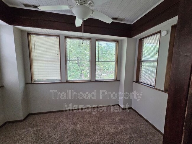 Building Photo - 1807 W 41st St