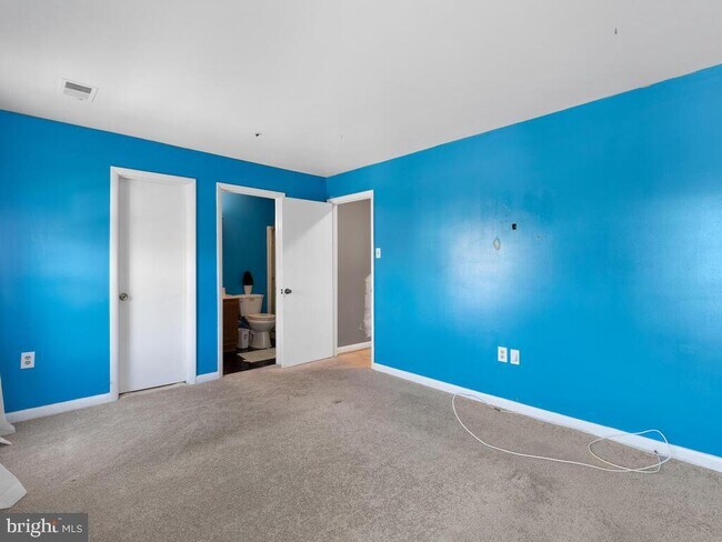 Building Photo - 8792 Grasmere Ct