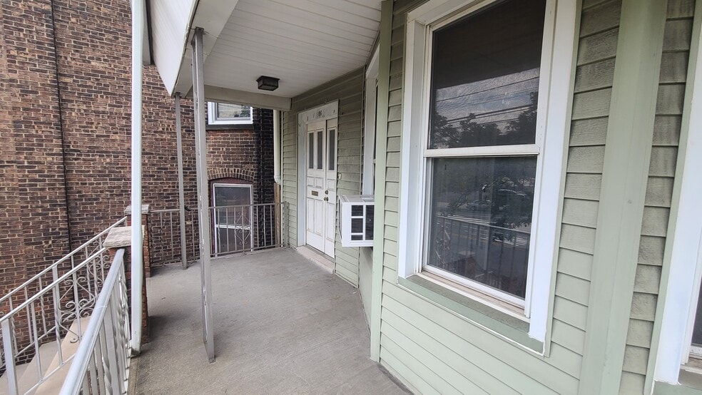 Building Photo - 86 Tonnele Ave