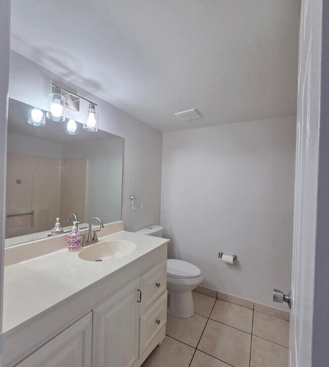 Building Photo - 1503 Palm Beach Trace Dr
