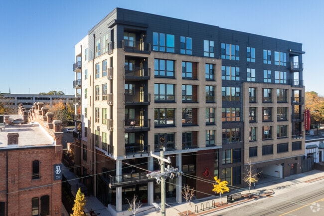 Building Photo - Brightleaf on Main