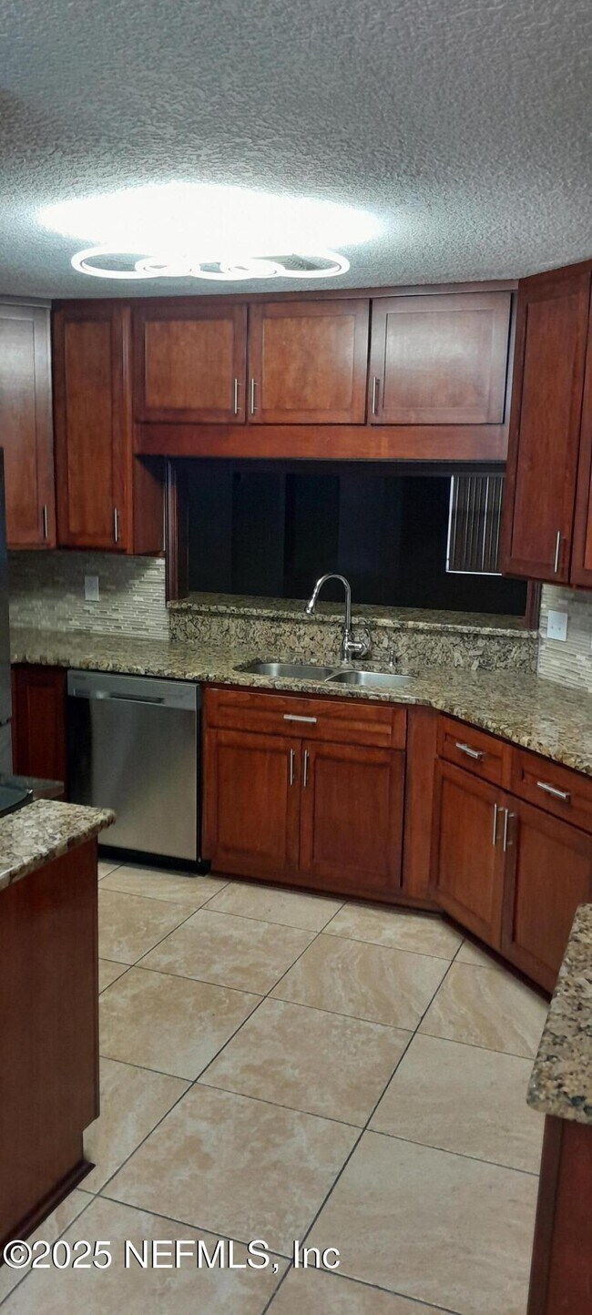 Building Photo - 3119 Marrano Dr