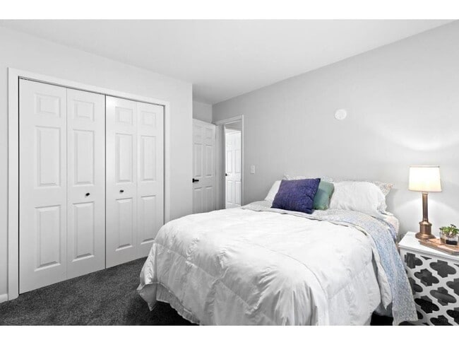 Building Photo - 25455 Nelsine Dr