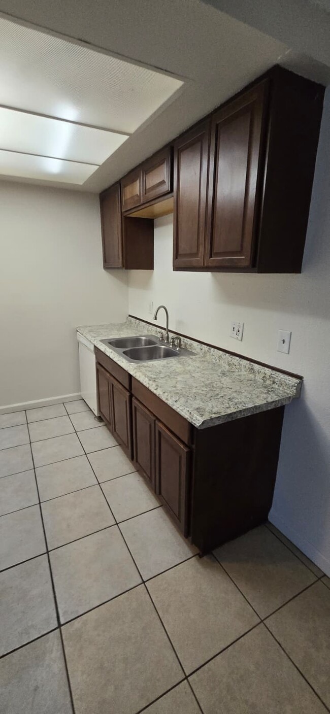 Building Photo - 4146 Trevor Ln