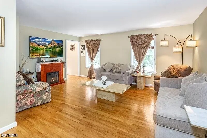 Building Photo - 112 Peapack Rd