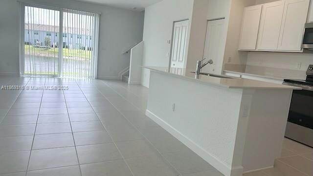 Building Photo - 538 Rivergrass St
