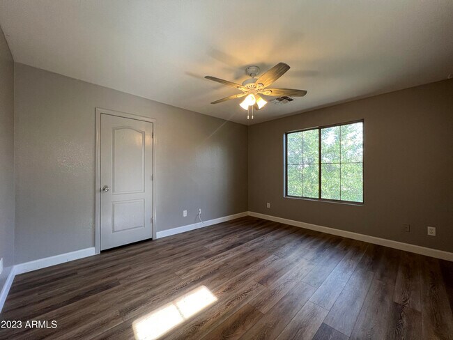 Building Photo - 4364 E Rosemonte Dr
