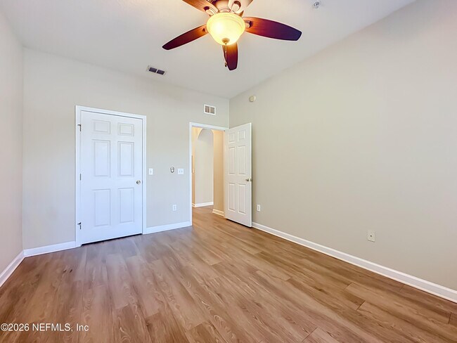 Building Photo - 7801 Point Meadows Dr