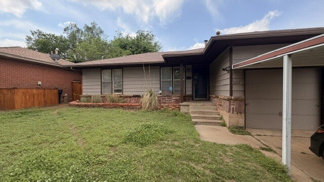 Building Photo - Welcoming 2-Bedroom Home with Expansive Backyard