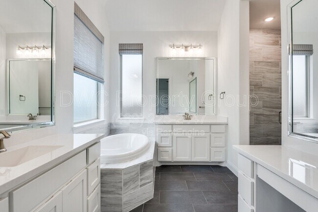 Building Photo - 3213 Alexandra Ln