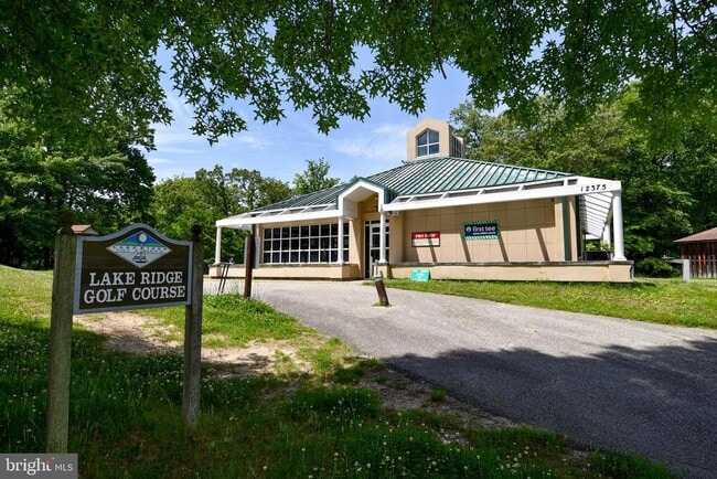 Building Photo - 2912 Seminole Rd