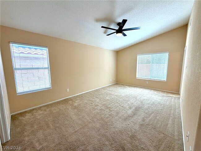 Building Photo - 1420 Dream Bridge Dr