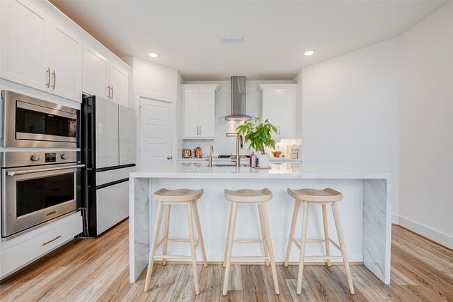 Building Photo - 4606 Wax Myrtle Ct