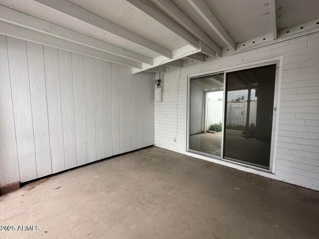 Building Photo - 10362 W Oakmont Dr