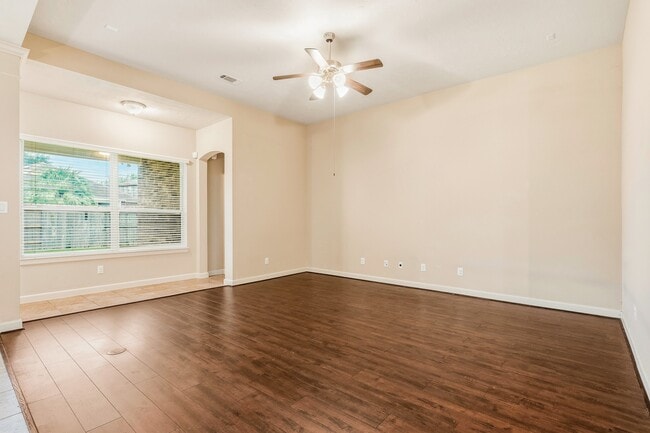 Building Photo - 18315 E Willow Oak Bend Dr