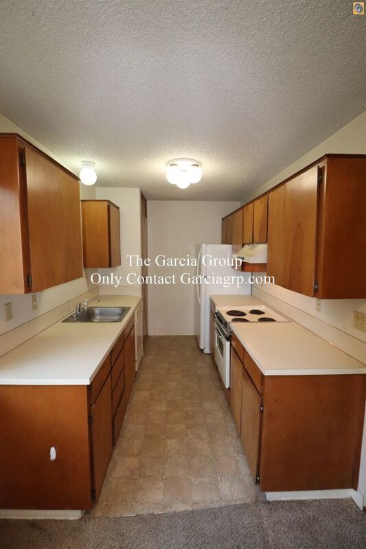 Building Photo - 3712 S Kelly Ave