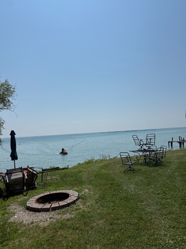 Building Photo - 10245 Dixie Hwy