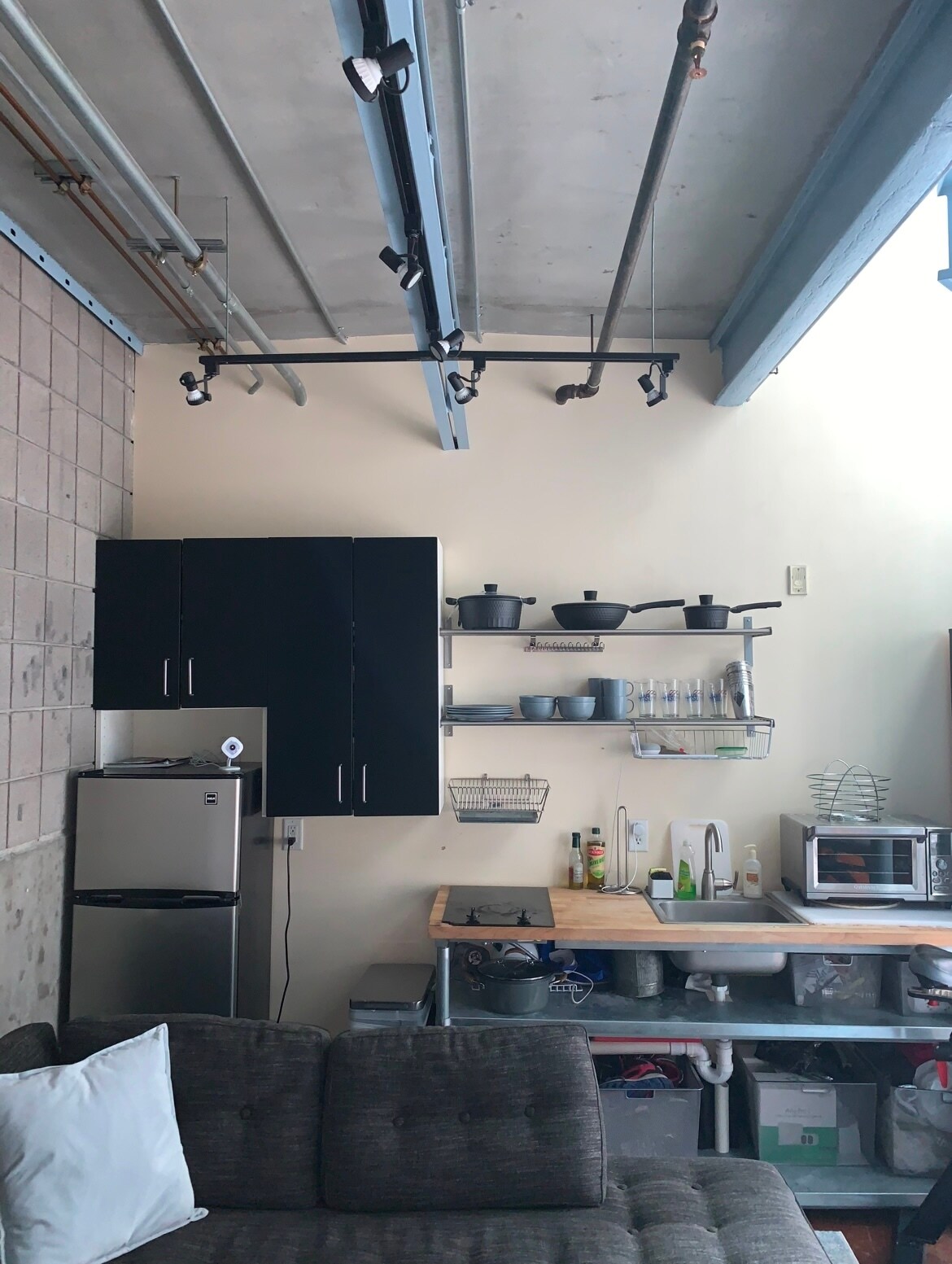 Building Photo - 360 W 300 S
