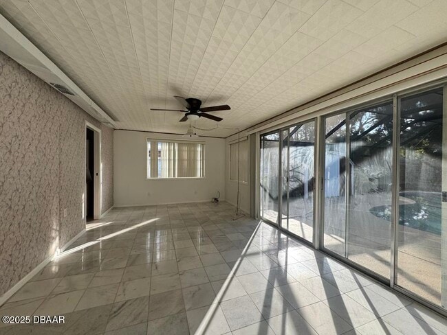 Building Photo - 543 Jacobsen Ave