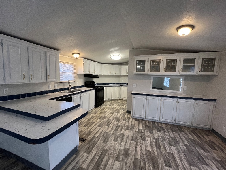 Building Photo - 764 Wilson Dr