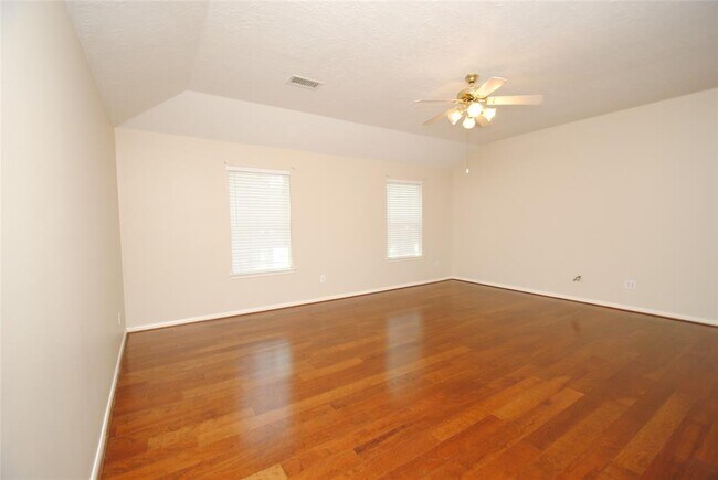 Building Photo - 17110 Fairway Glen Ct
