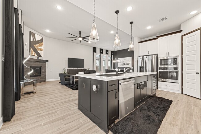 Building Photo - 2806 Sycamore Wood Trce