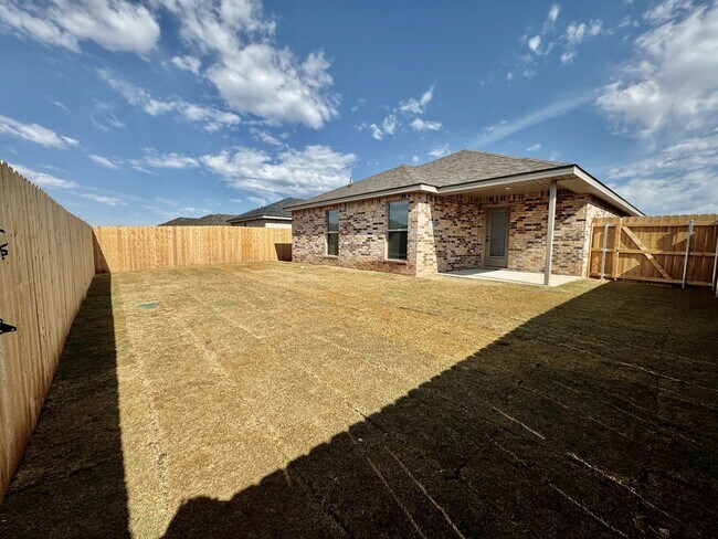 Building Photo - Newer Build in Frenship District! Beautiful 3/2/2 with Fridge and Sprinkler System!