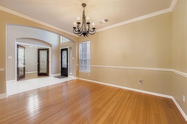 Building Photo - 1028 Horseback Hollow