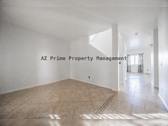 Building Photo - 16966 W Saguaro Ln